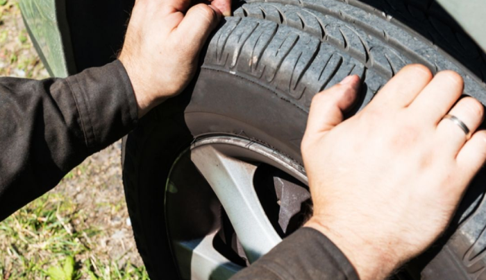 how to spot a flat tyre